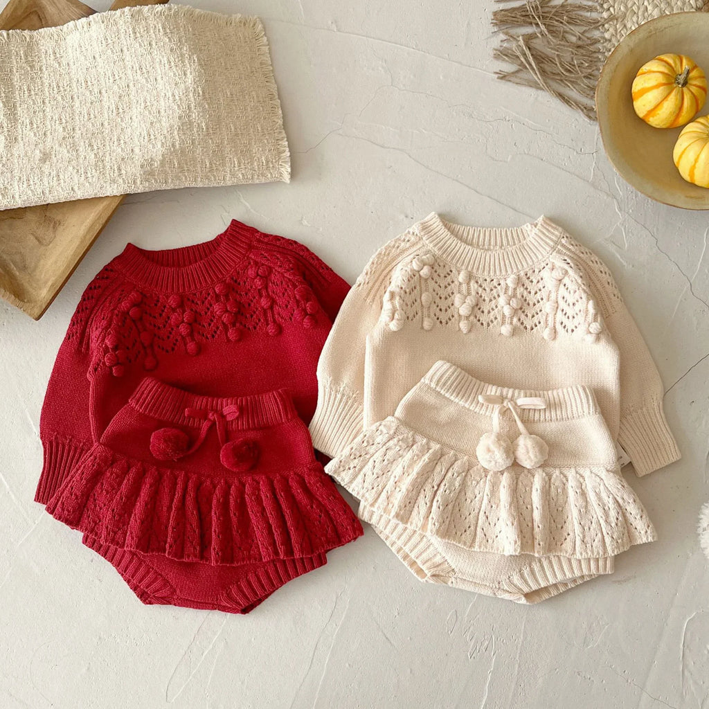Elegant Knitted Sweater Outfit