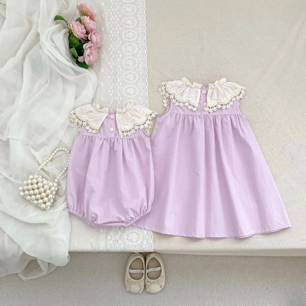Sisters Lace Petal Collar Outfit