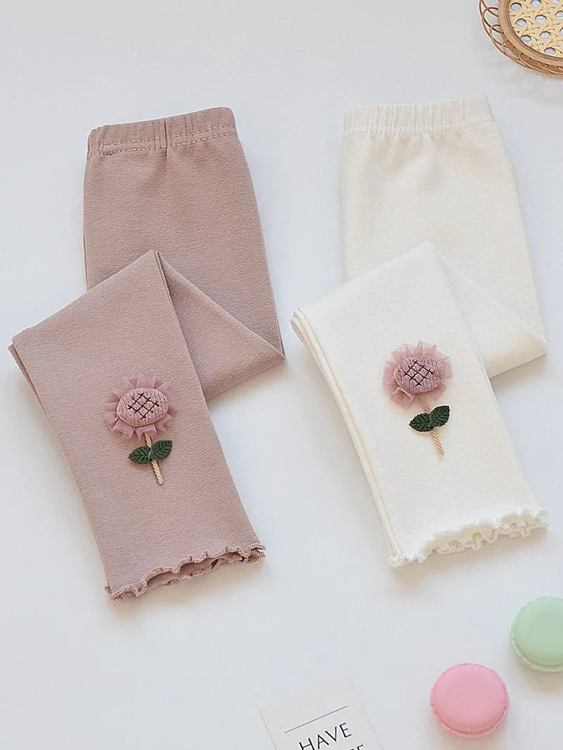 Flower Stitch Skinny Pants