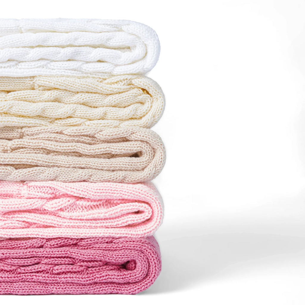 Cable Knit Short in Rose Pink
